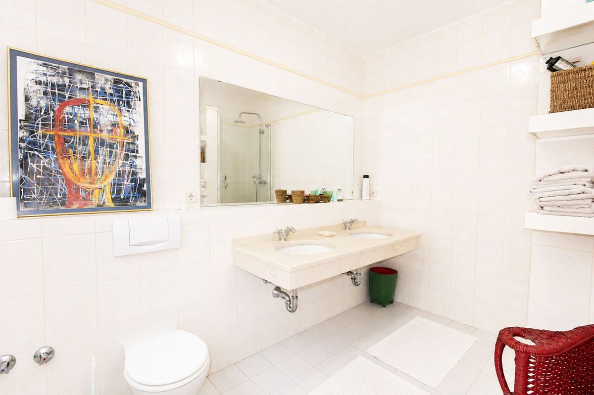 4 Bedroom Villa in Benahavís - Foto 48