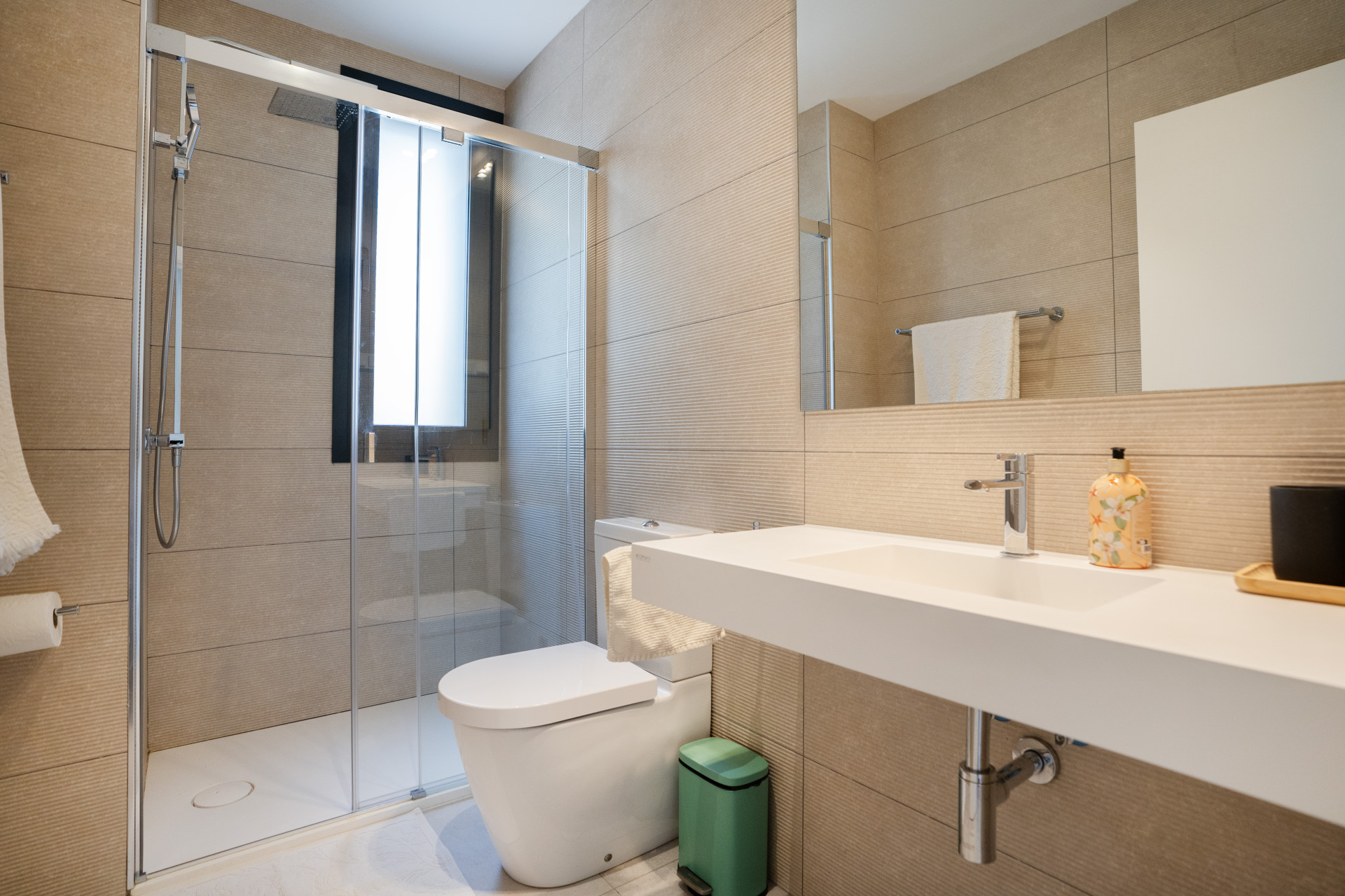 3 Bedroom Apartment in Marbella - Photo 16