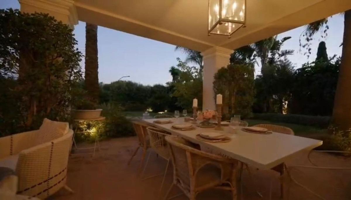 8 Bedroom Villa in San Pedro de Alcántara - Photo 14