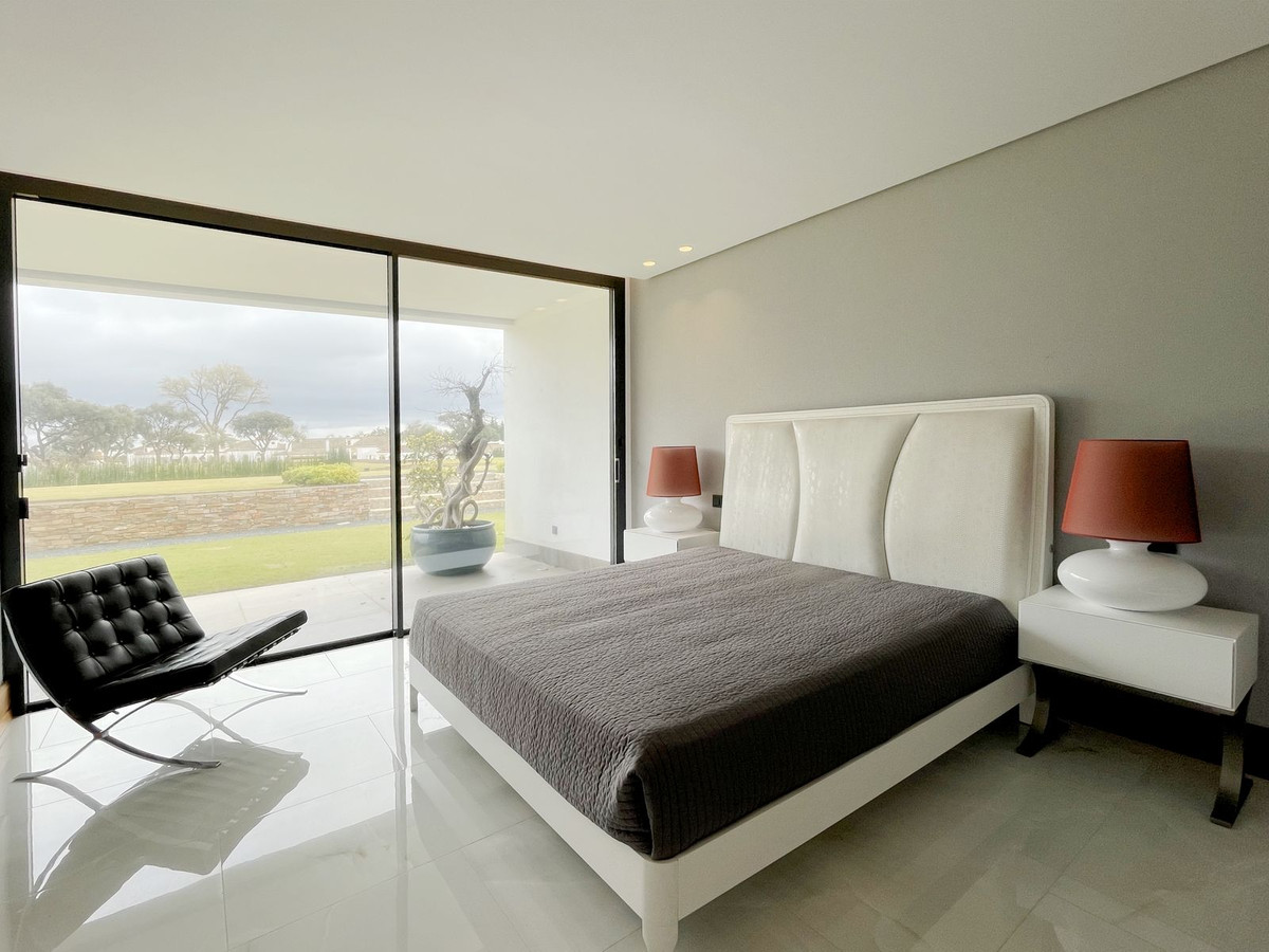 6 Bedroom Villa in San Roque - Photo 81