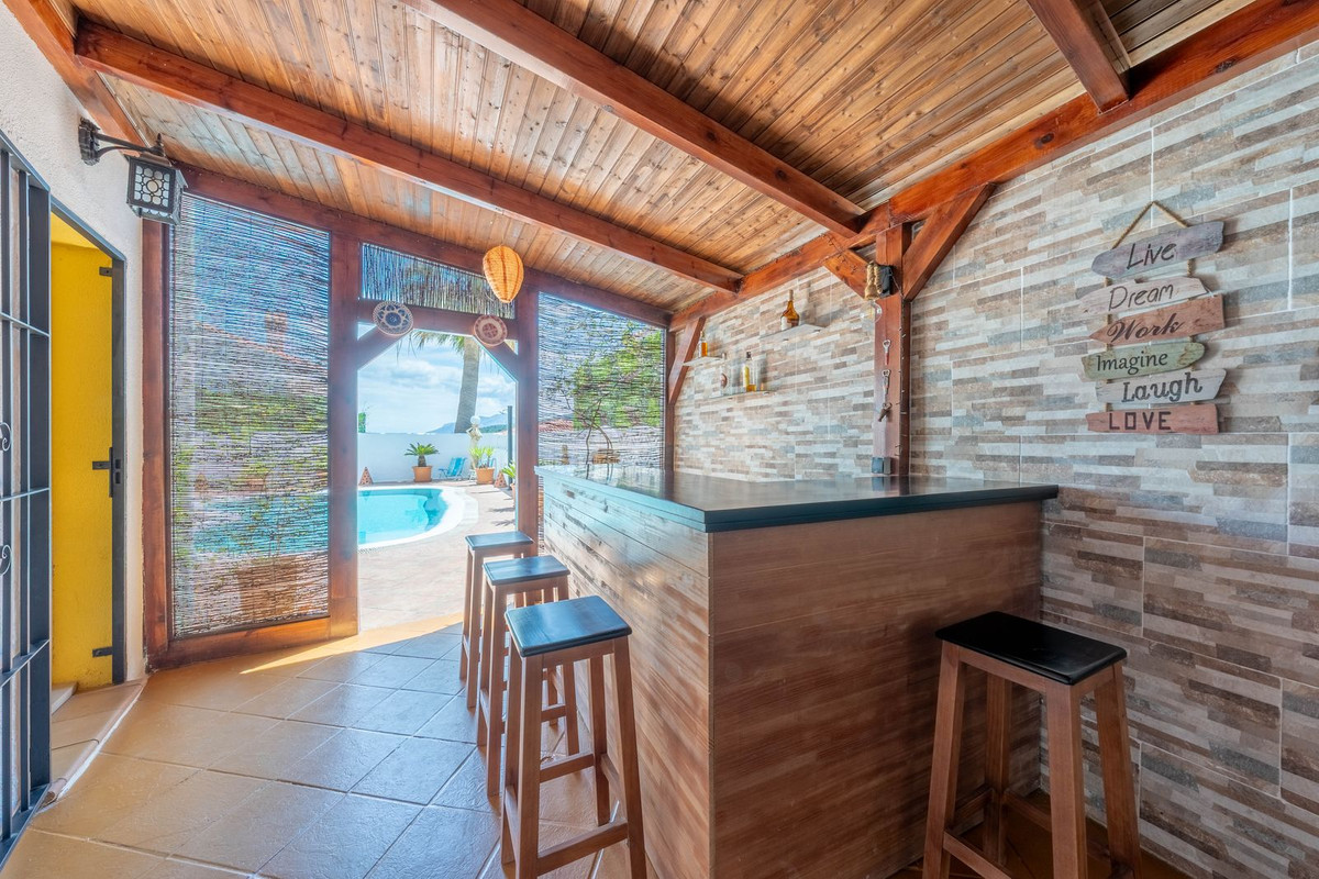 4 Bedroom Villa in Monda - Photo 38