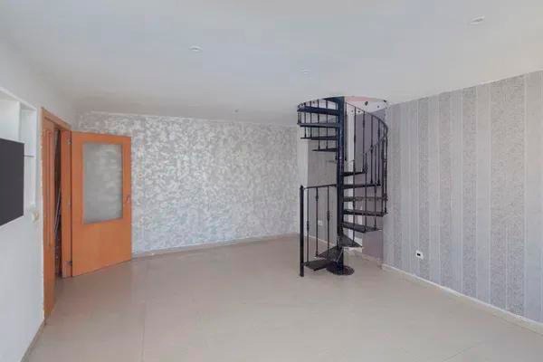 Chalet de 4 dormitorios en Valencia – Foto 3