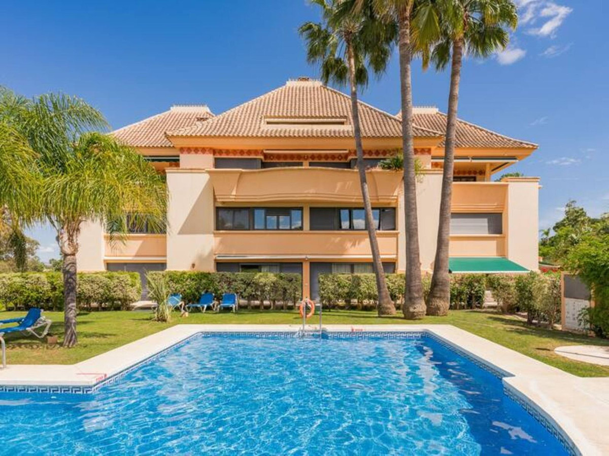3 Bedroom Apartment in Marbella