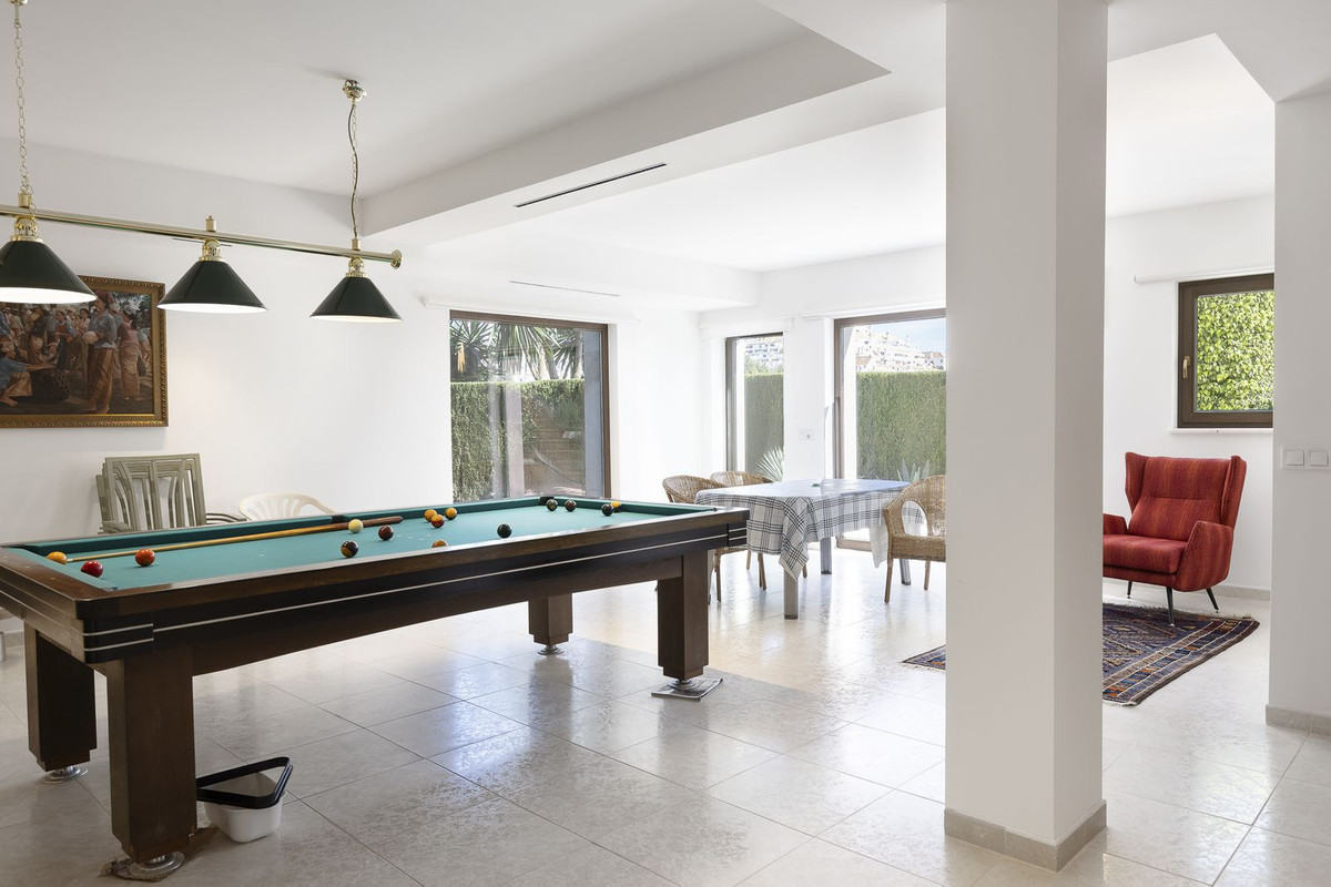 6 Bedroom Villa in Mijas - Photo 64