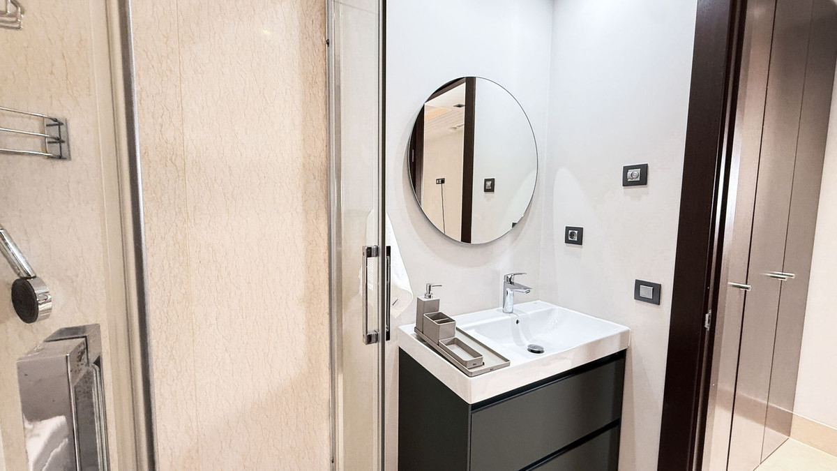 3 Bedroom Apartment in Benahavís - Photo 29