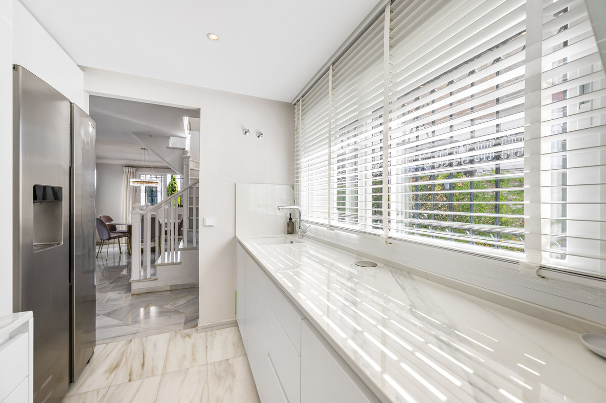 3 Bedroom Townhouse in Marbella - Foto 11