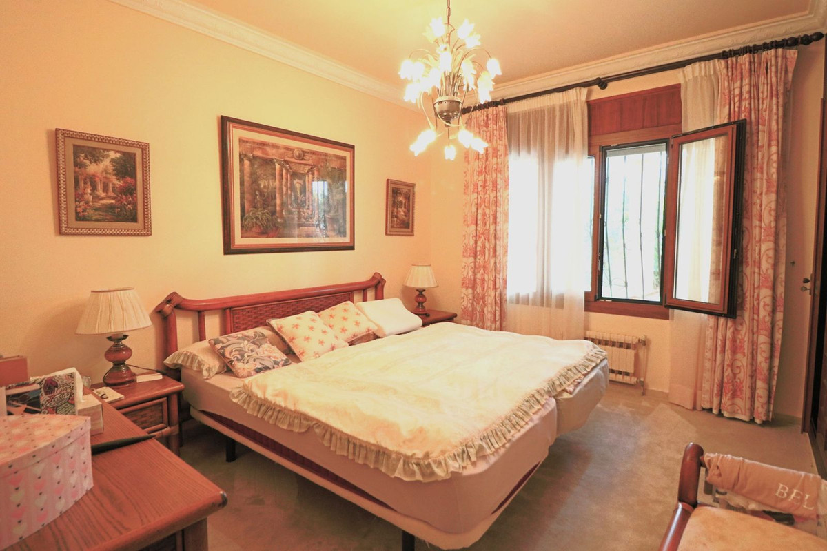 6 Bedroom Villa in Estepona - Foto 18