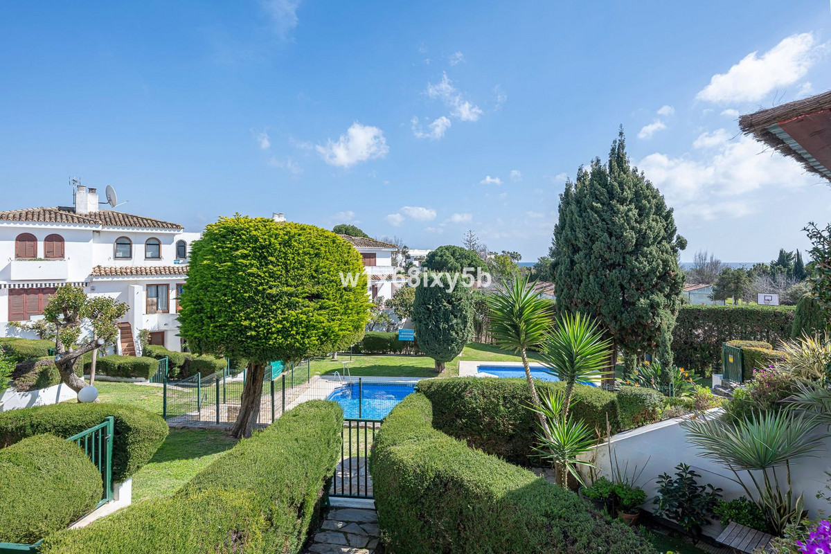 3 Bedroom Townhouse in Estepona - Фото 39