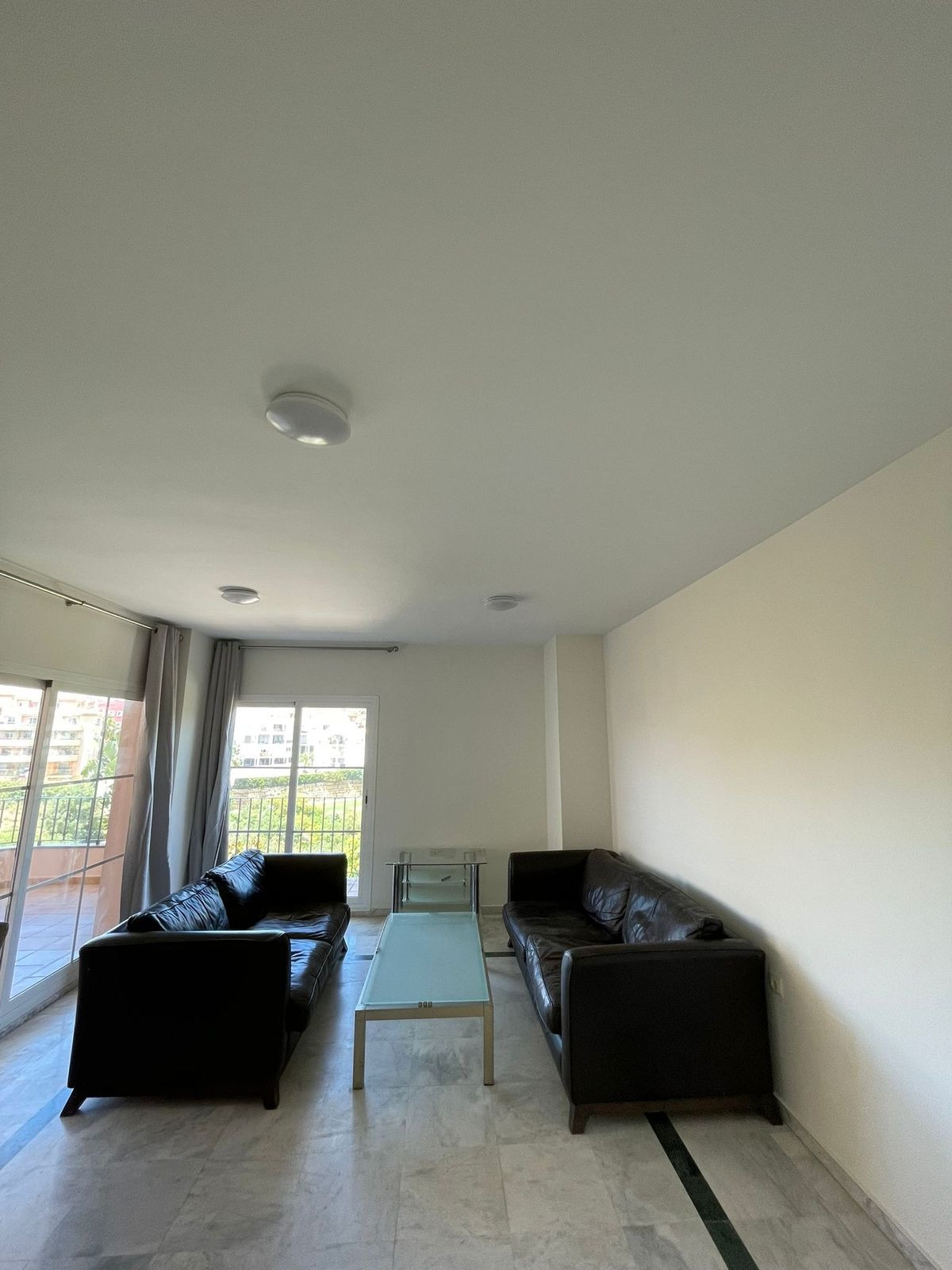 2 Bedroom Apartment in Mijas - Photo 12