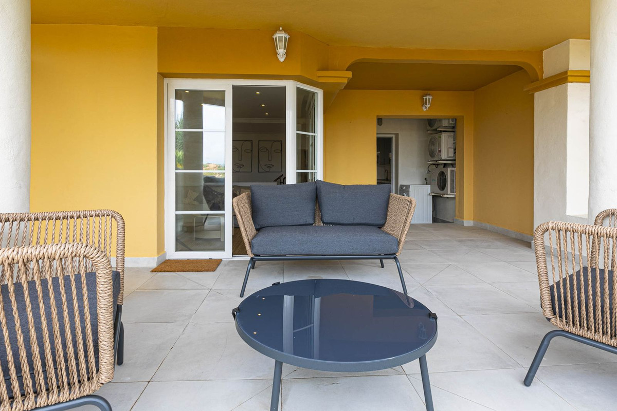2 Bedroom Apartment in Marbella - Photo 19