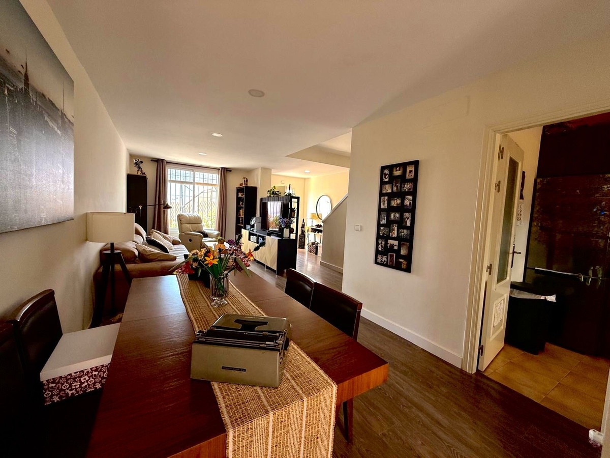 2 Bedroom Townhouse in Mijas - Photo 5