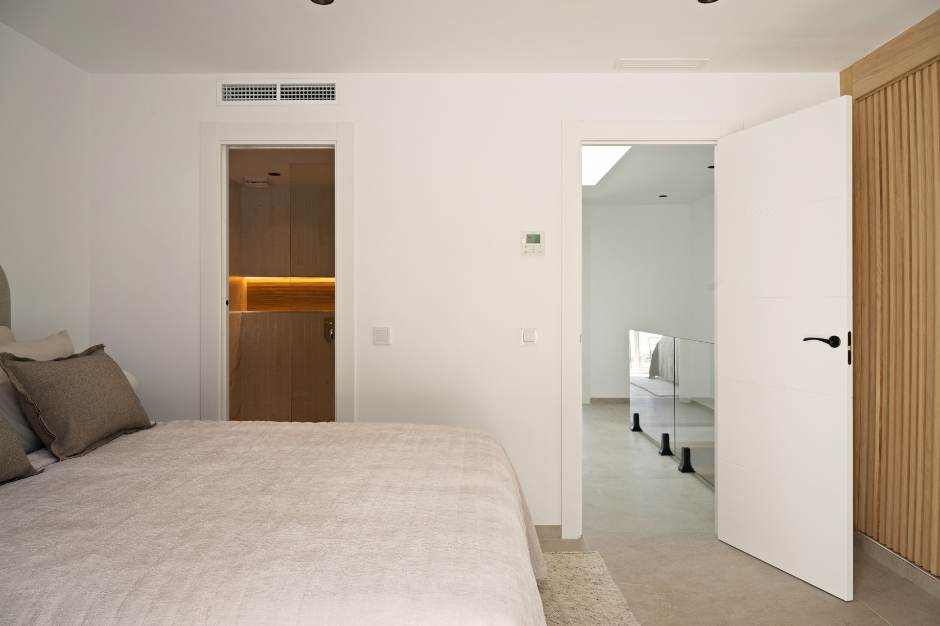 4 Bedroom Townhouse in Marbella - Photo 21