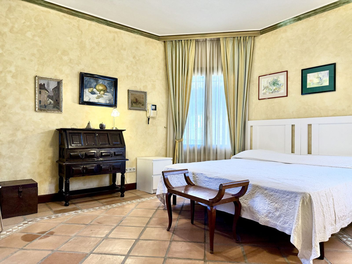 5 Bedroom Villa in Marbella - Foto 40