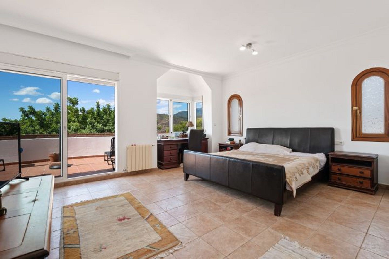 4 Bedroom Villa in Istán - Photo 10