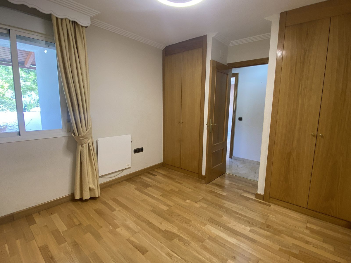3 Bedroom Apartment in Benahavís - Foto 20