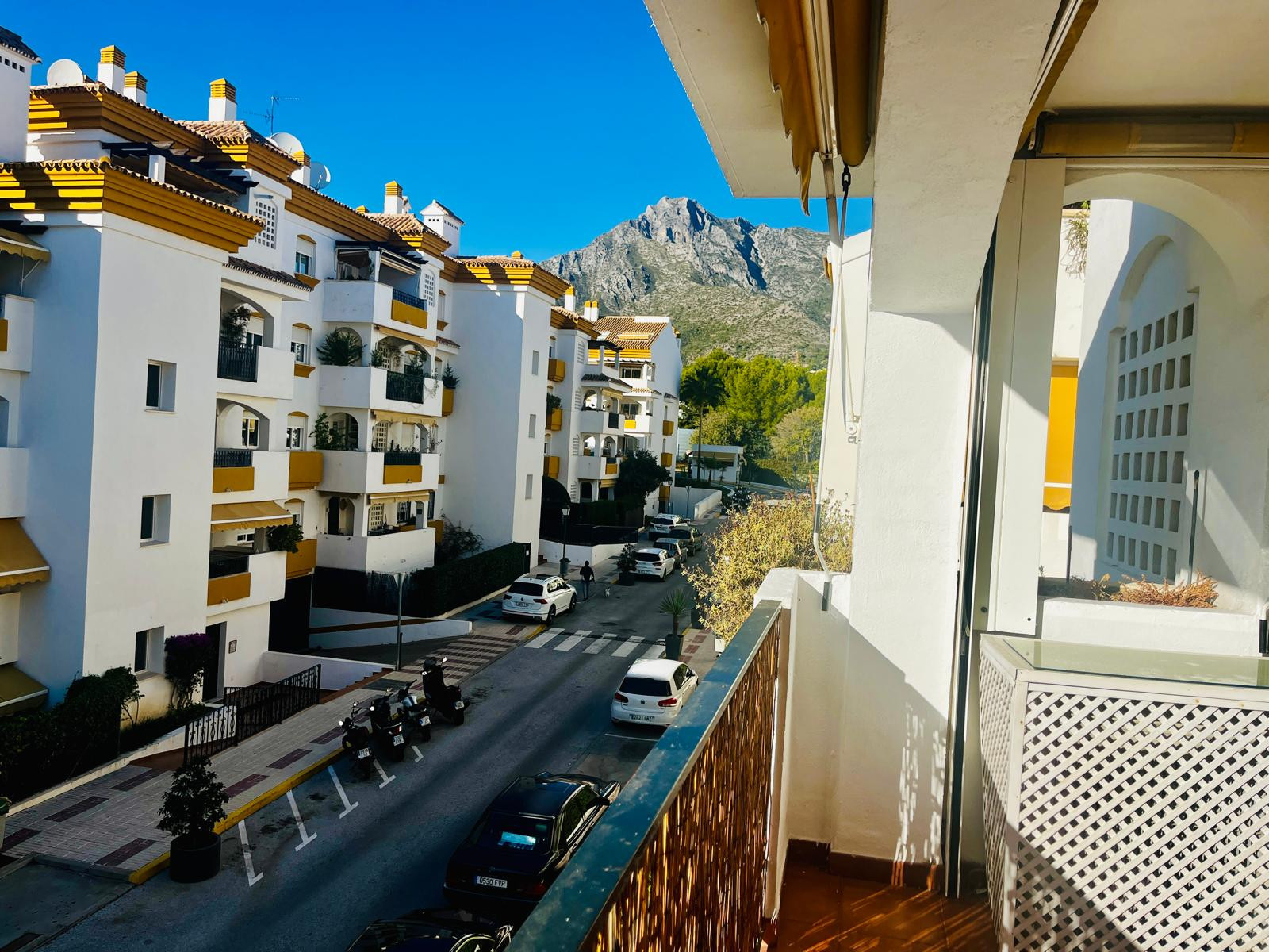 3 Bedroom Apartment in Marbella - Photo 8