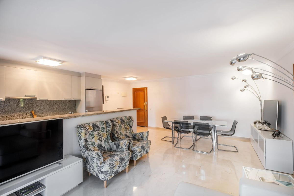 2 Bedroom Apartment in Marbella - Photo 16
