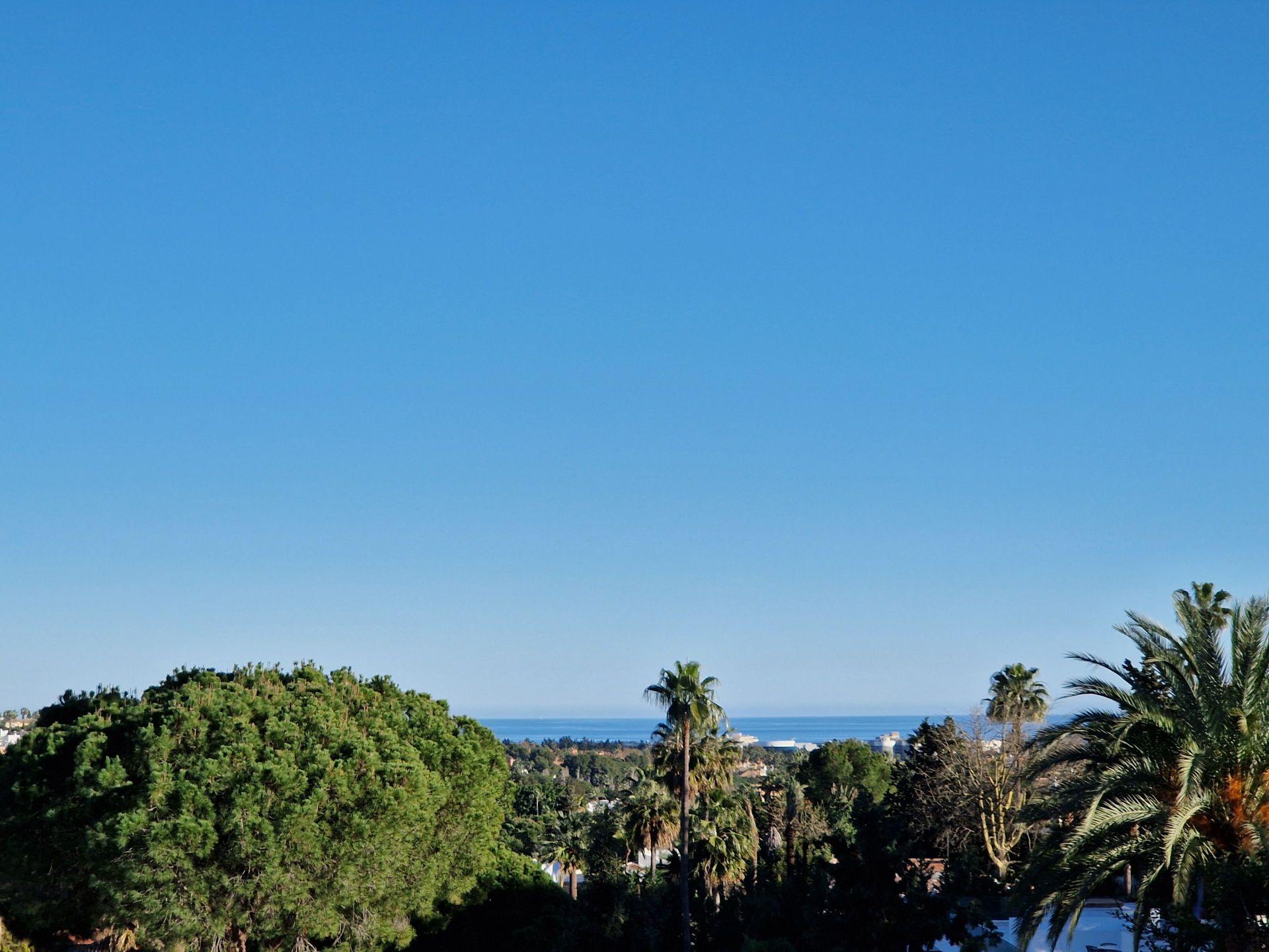 6 Bedroom Villa in Marbella - Photo 18