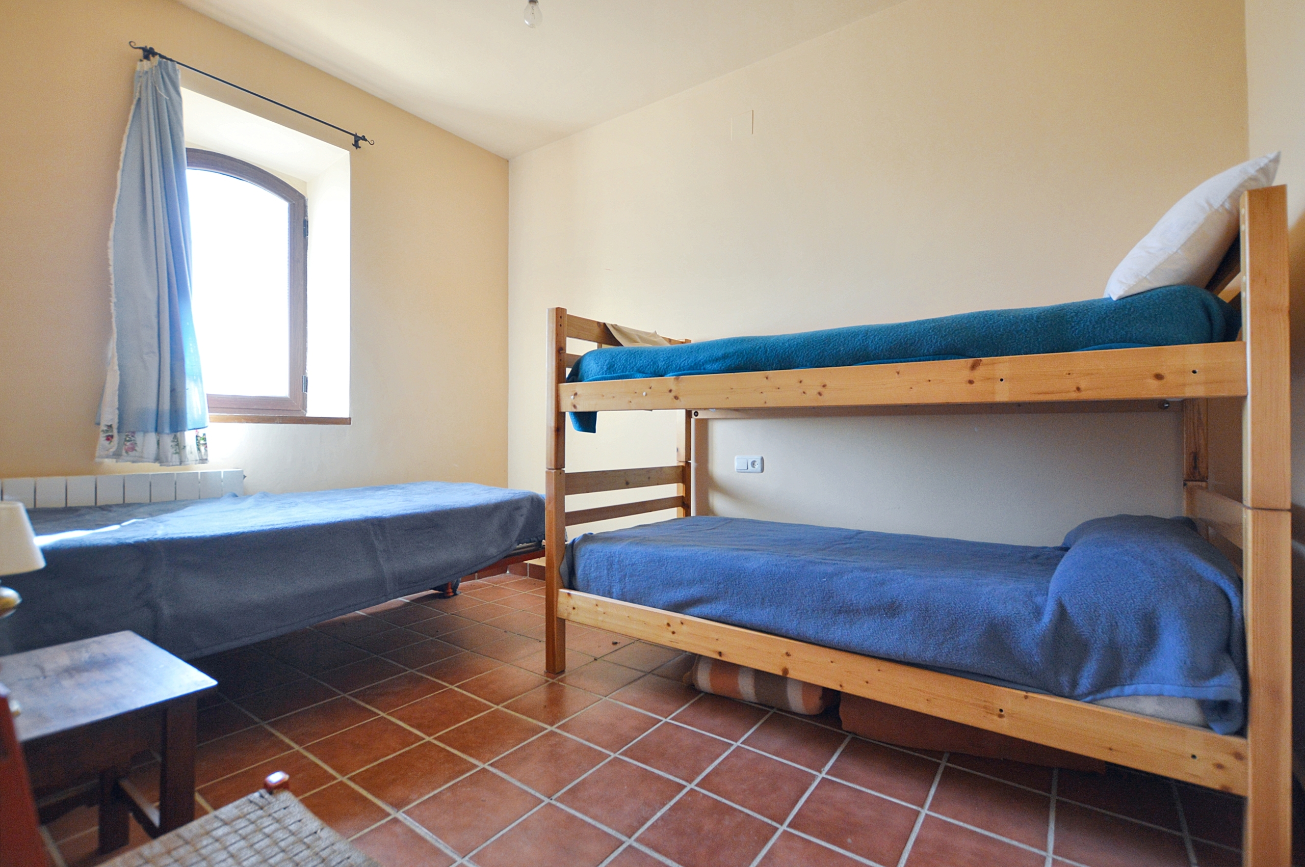 Chalet de 4 dormitorios en Granada – Foto 16