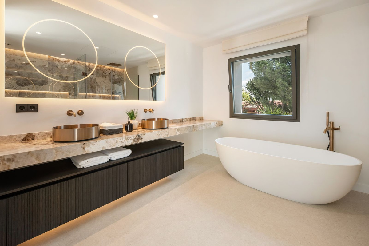 6 Bedroom Villa in Benahavís - Foto 21