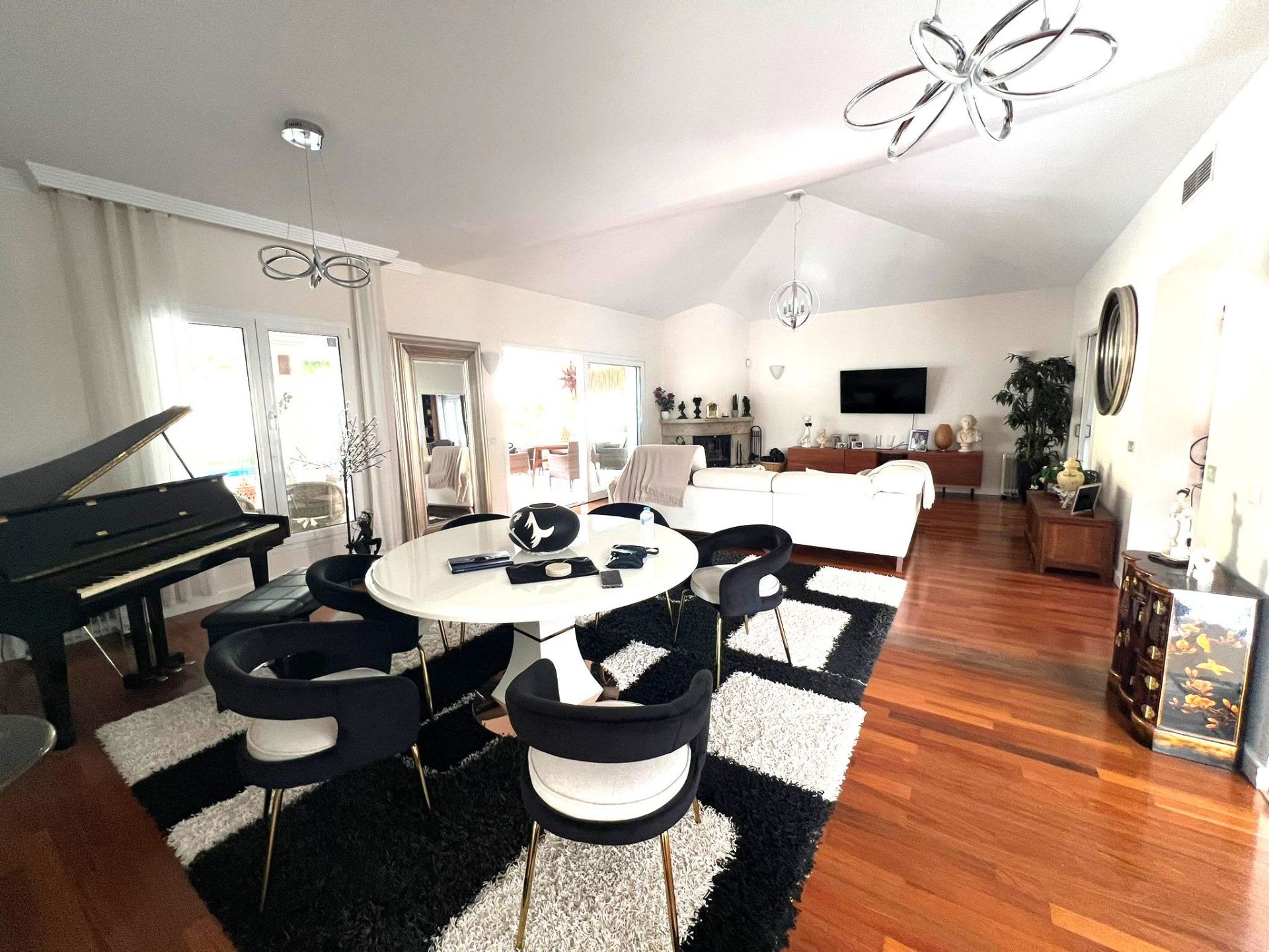 6 Bedroom Villa in Mijas - Photo 11