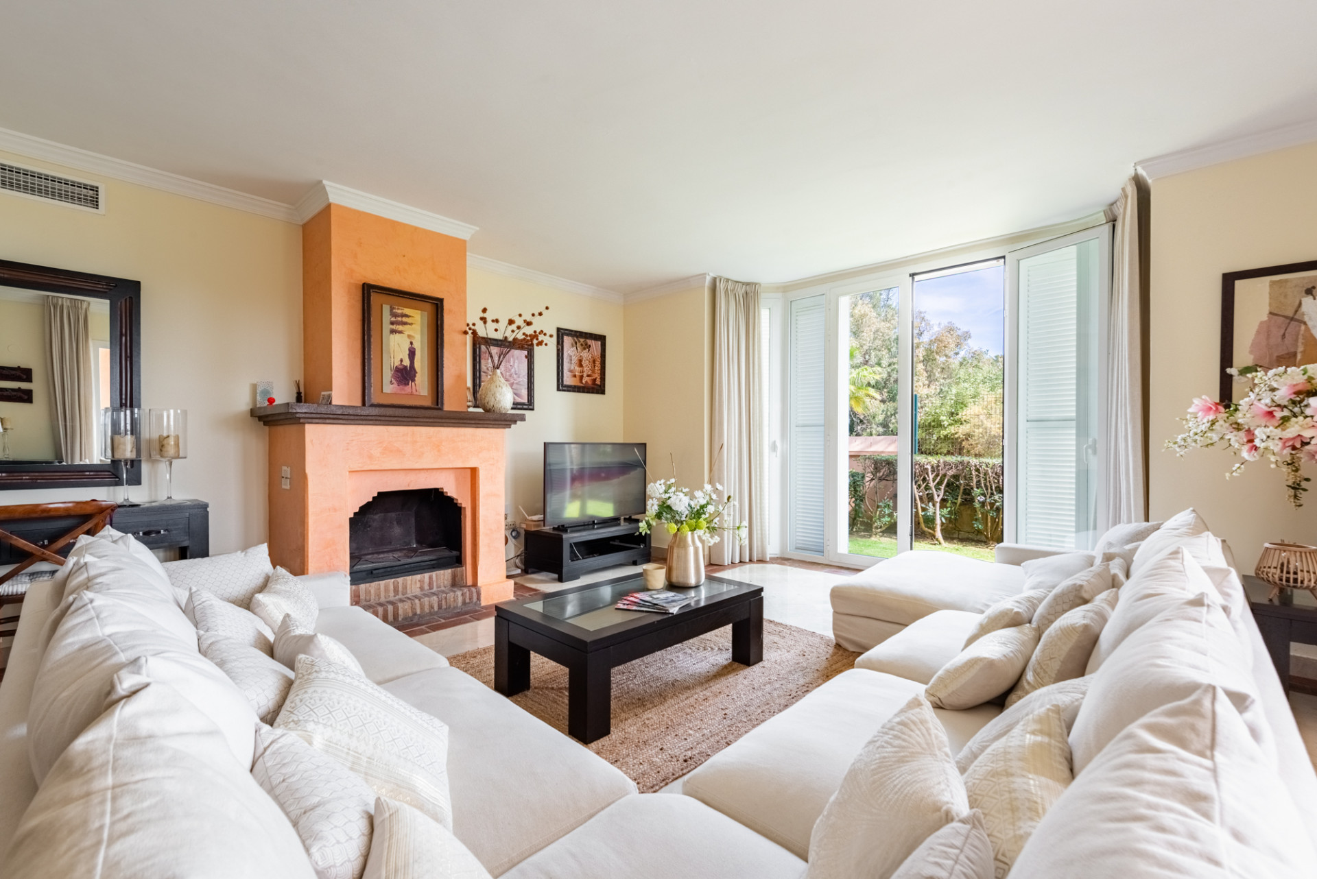 5 Bedroom Villa in Casares - Photo 6