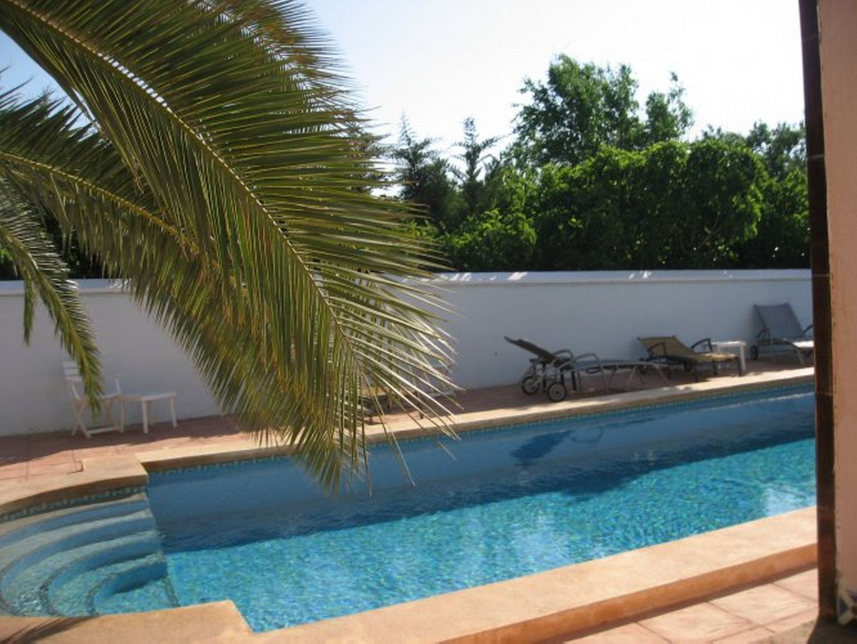 8 Bedroom Country house in Antequera - Photo 27