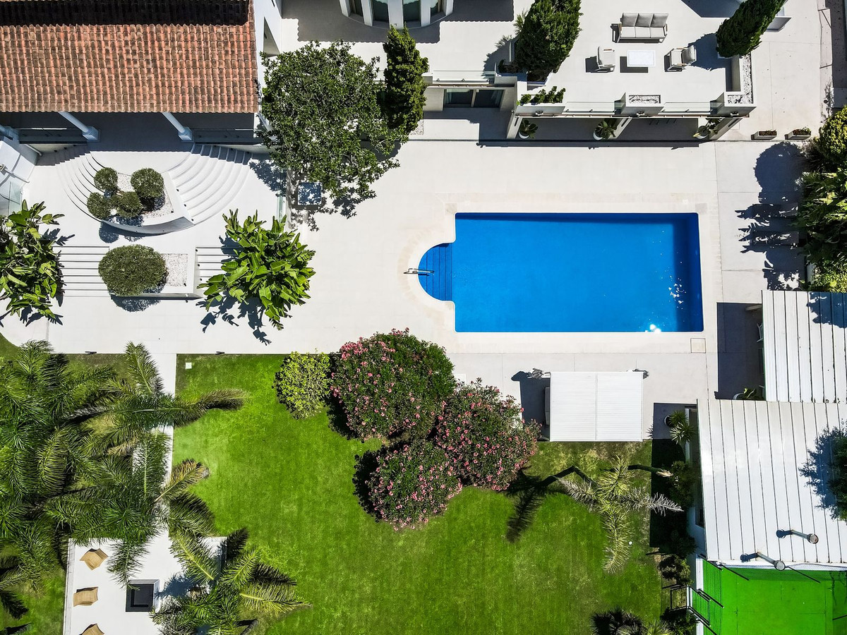 6 Bedroom Villa in San Pedro de Alcántara - Foto 2