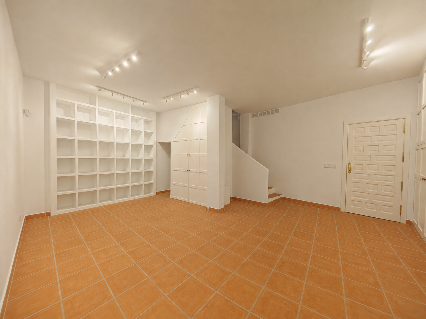 4 Bedroom Townhouse in Marbella - Photo 22