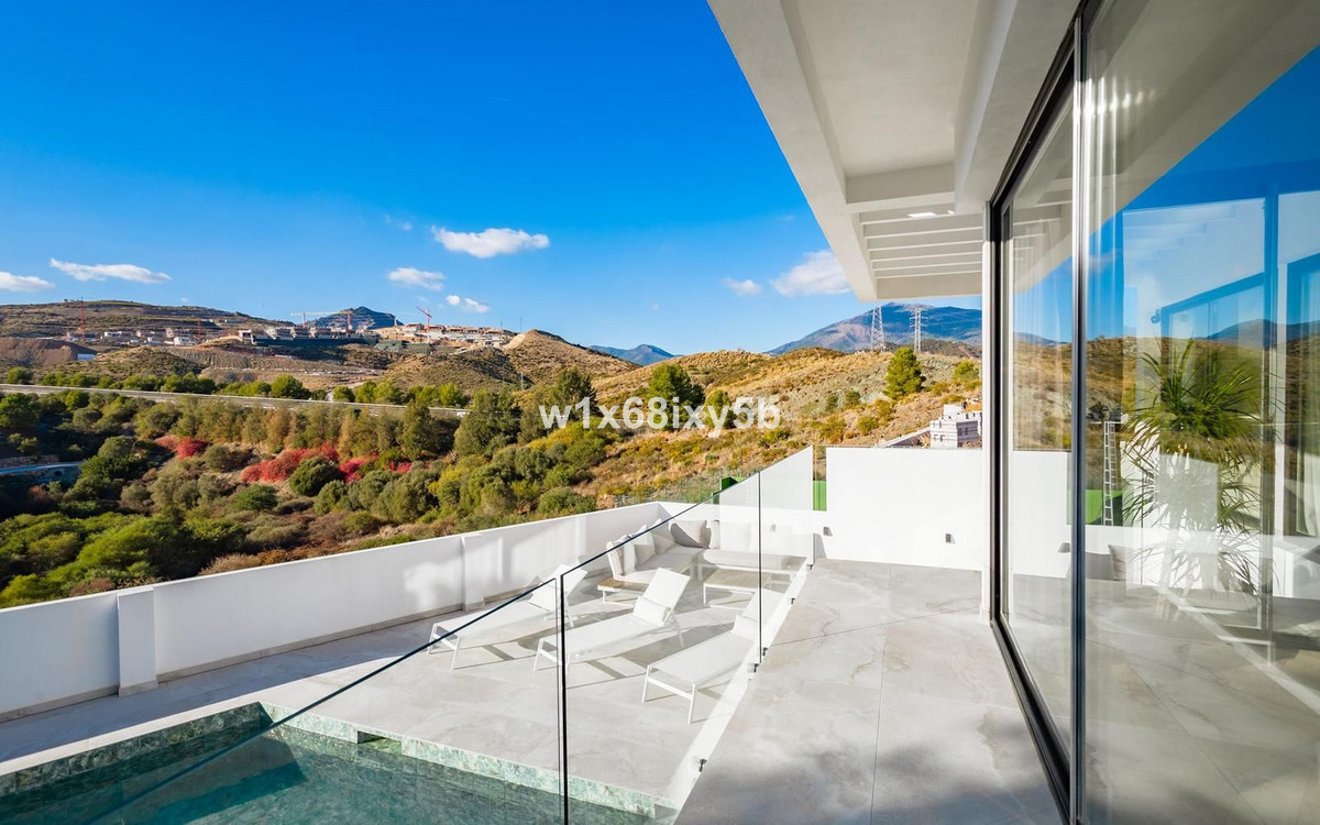 5 Bedroom Villa in Benahavís - Фото 36