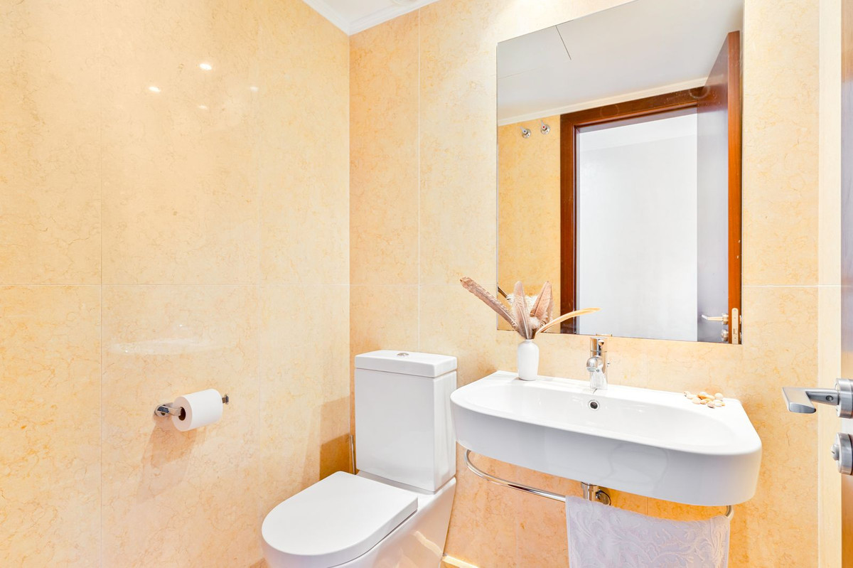 Apartamento com 2 quartos com piscina em Málaga, Espanha – Foto 9