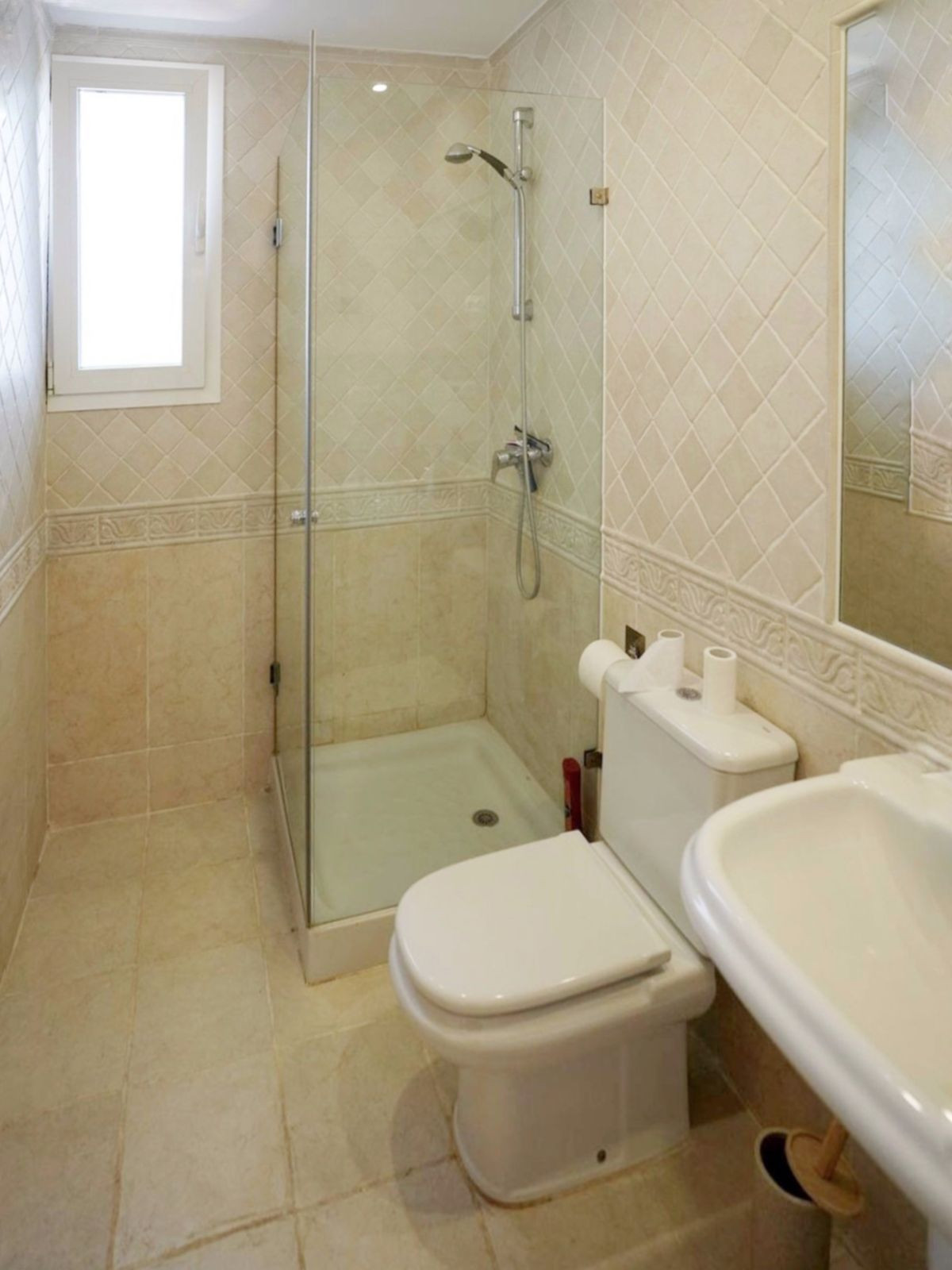 2 Bedroom Townhouse in Marbella - Photo 13