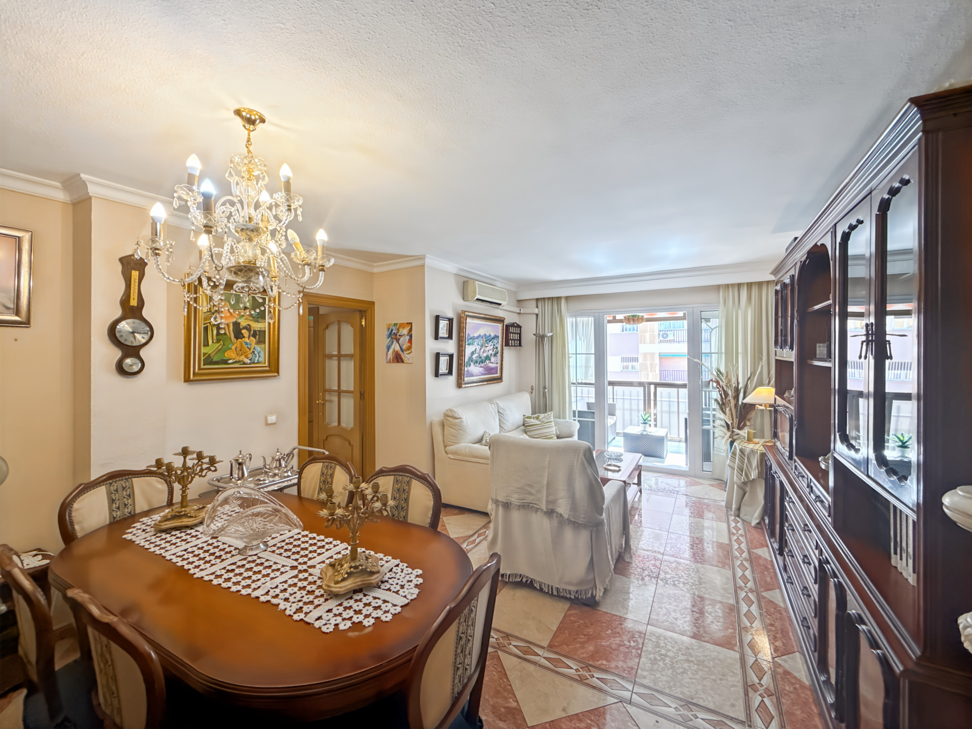 4 Bedroom Apartment in Málaga - Foto 2