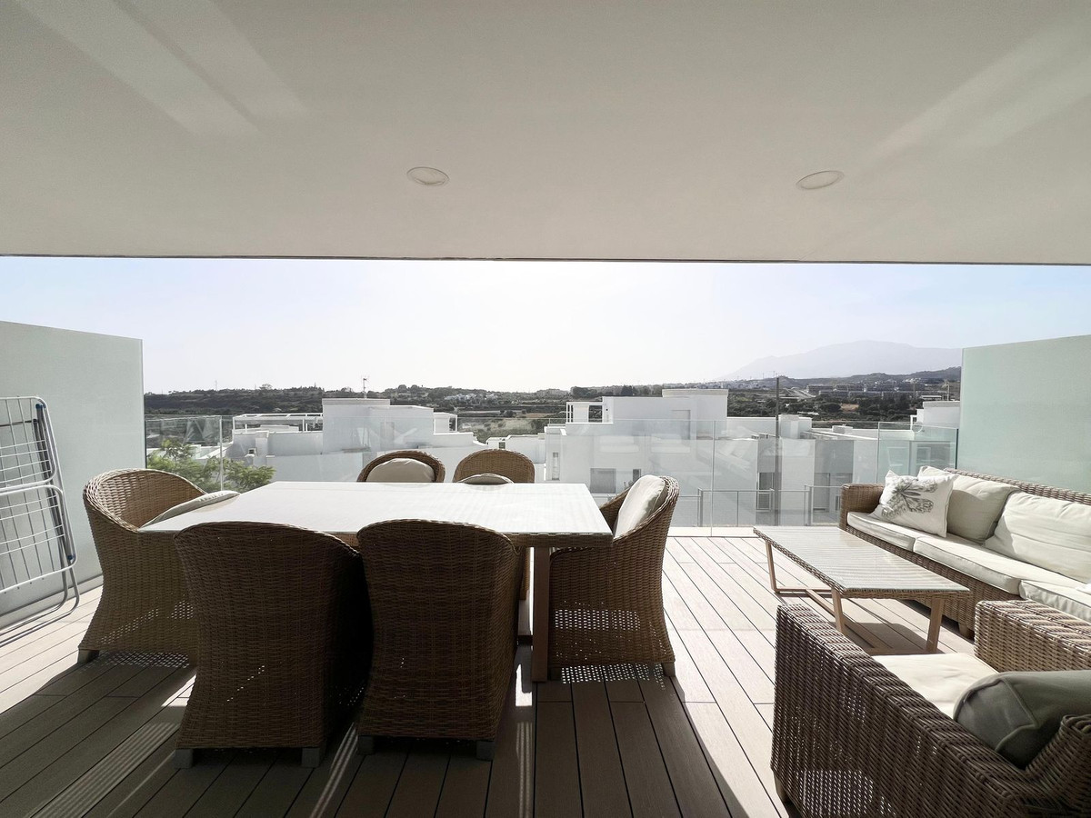 3 Bedroom Townhouse in Estepona - Photo 3