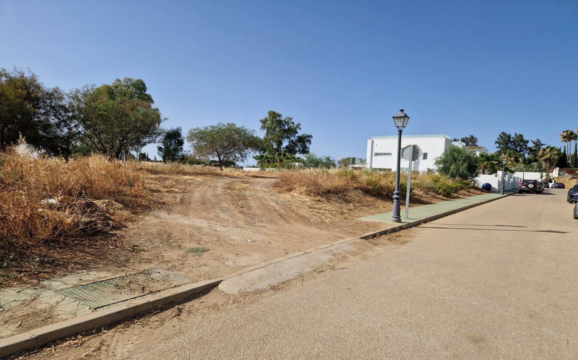 1,320 m² Plot in Benahavís - Photo 5