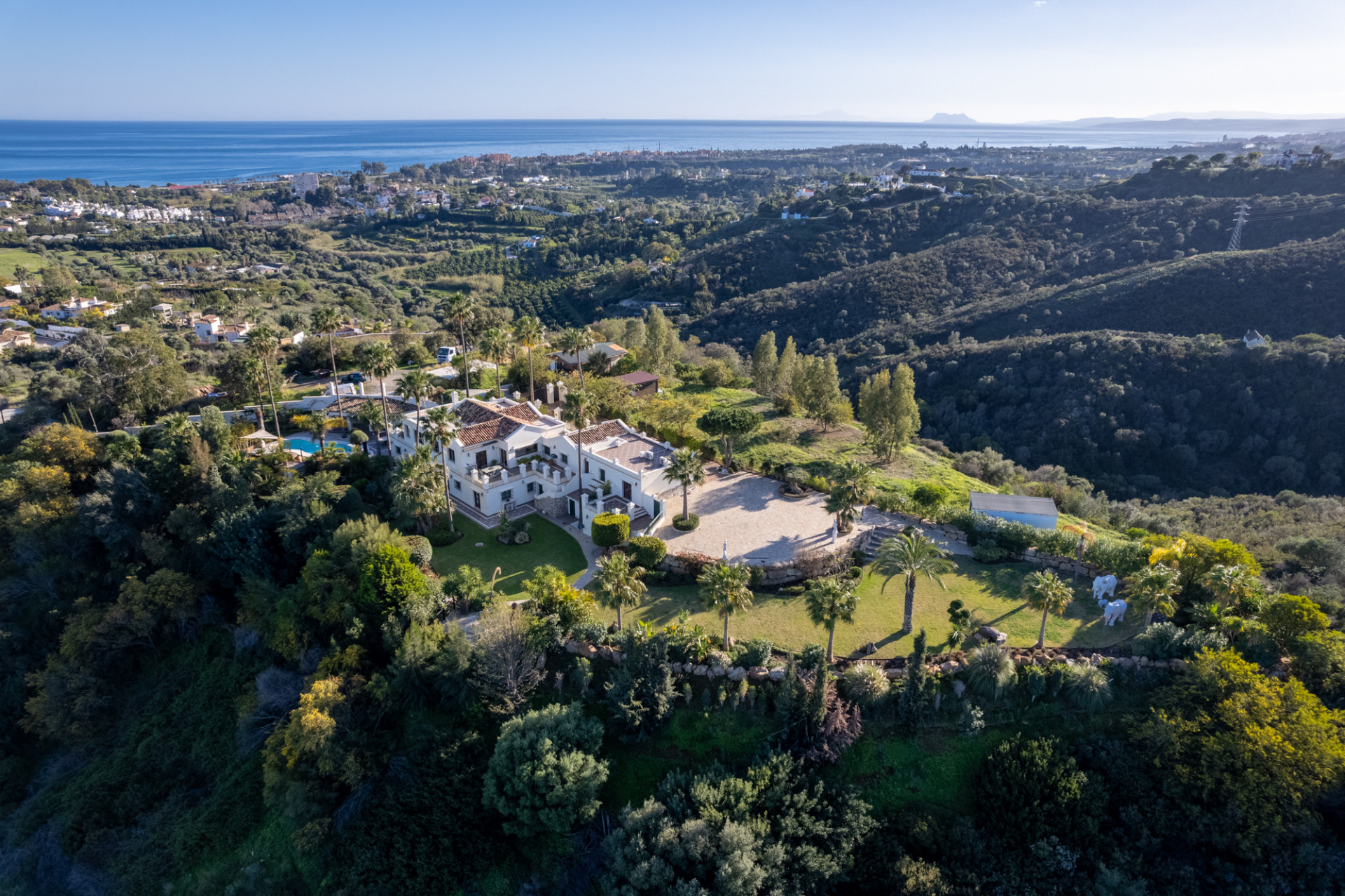 6 Bedroom Villa in Estepona - Фото 2