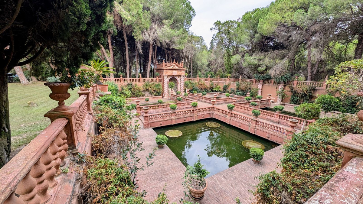 16 Bedroom Villa in Sotogrande - Photo 65