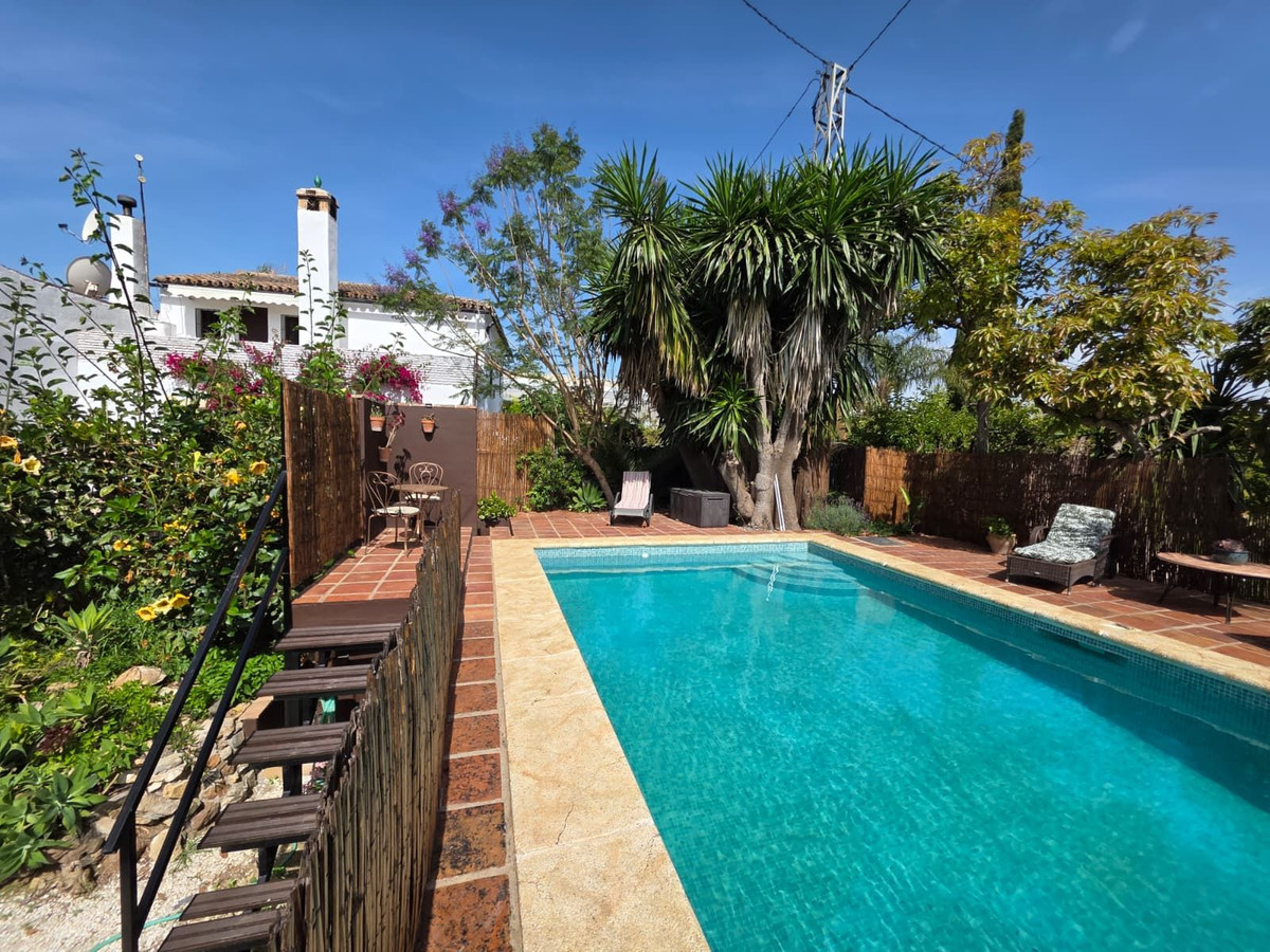 4 Bedroom Country house in Alhaurín el Grande - Photo 2
