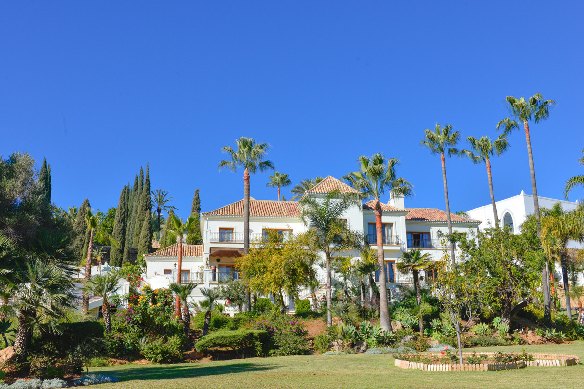 16 Bedroom Villa in Benahavís - Foto 28