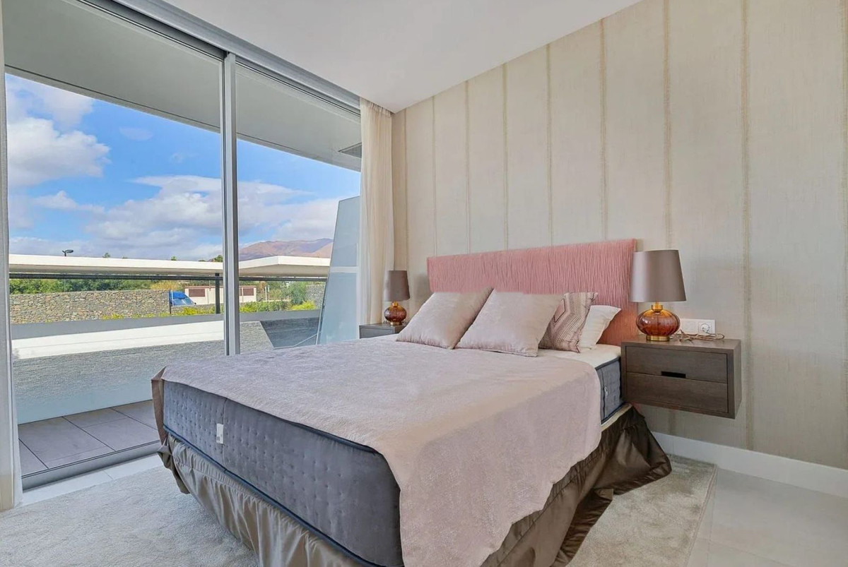 3 Bedroom Apartment in Estepona - Foto 6