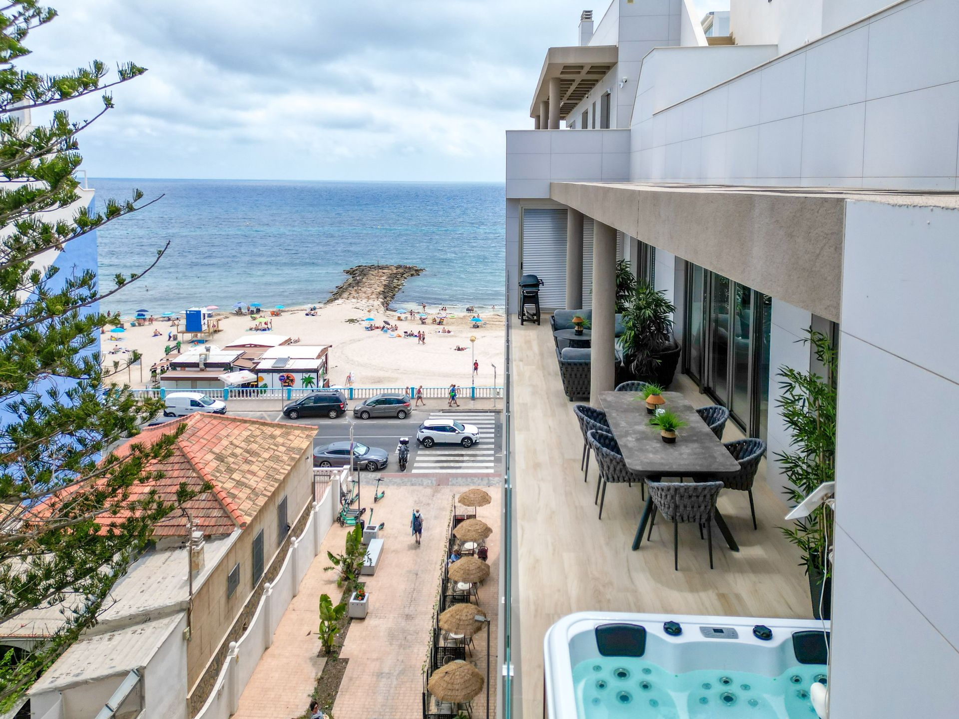 Apartamento com 4 quartos com piscina em Alicante, Espanha – Foto 1