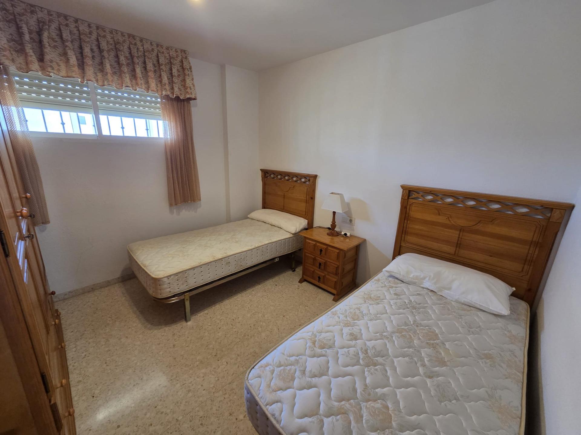 4 Bedroom Apartment in Fuengirola - Photo 10