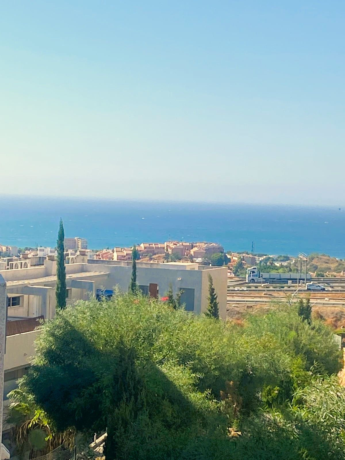 2 Bedroom Apartment in Mijas - Photo 13