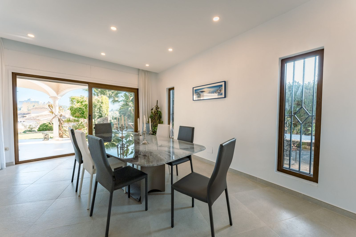 4 Bedroom Villa in Benahavís - Foto 26