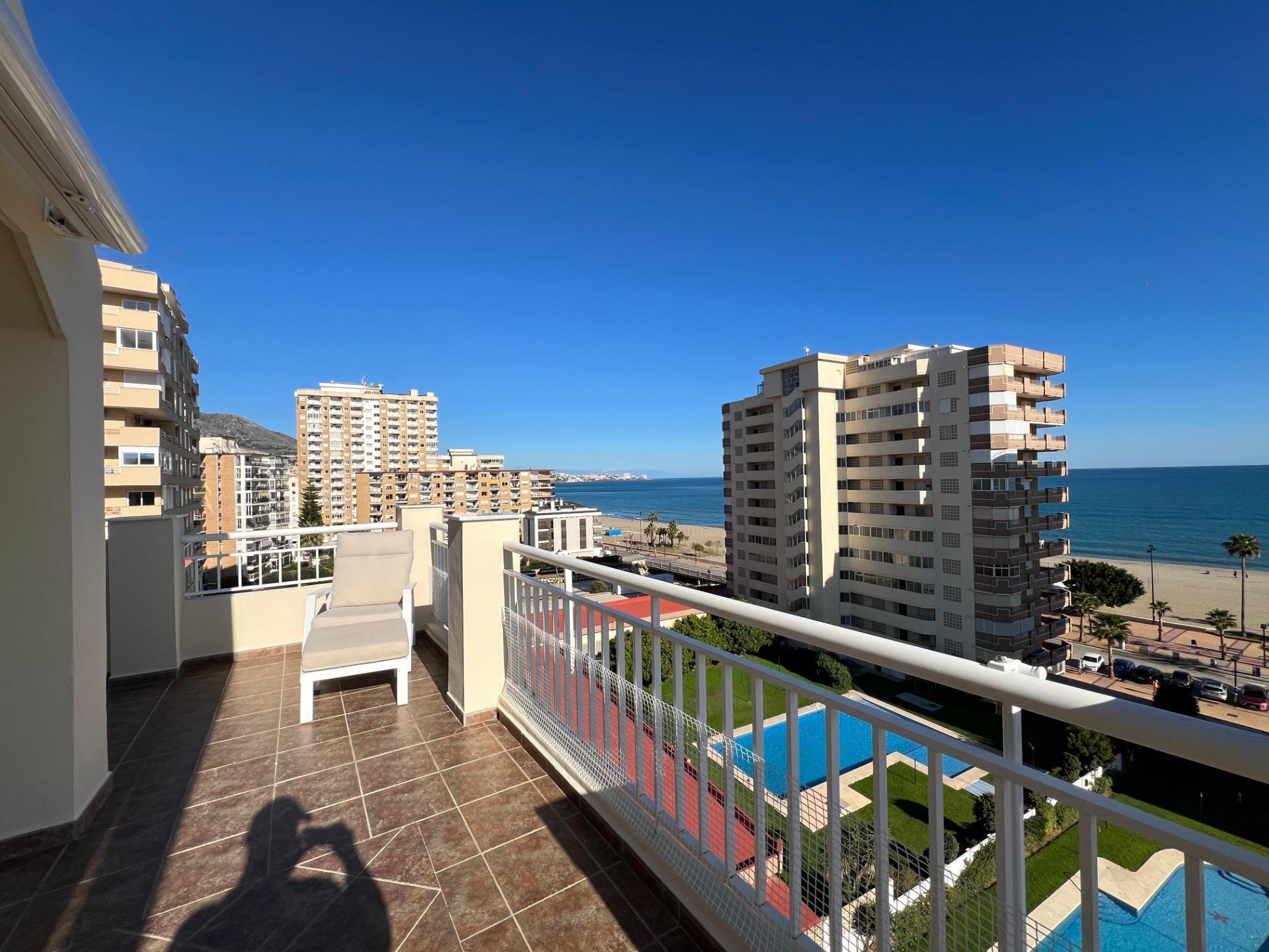 4 Bedroom Penthouse in Fuengirola - Photo 24
