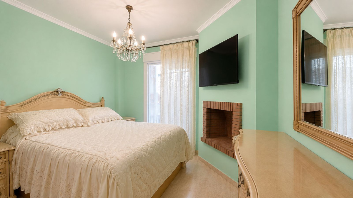 1 Bedroom Apartment in Mijas - Photo 7