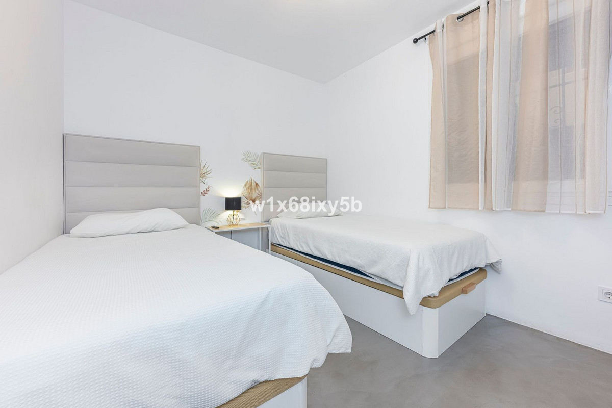 2 Bedroom Apartment in Marbella - Foto 13