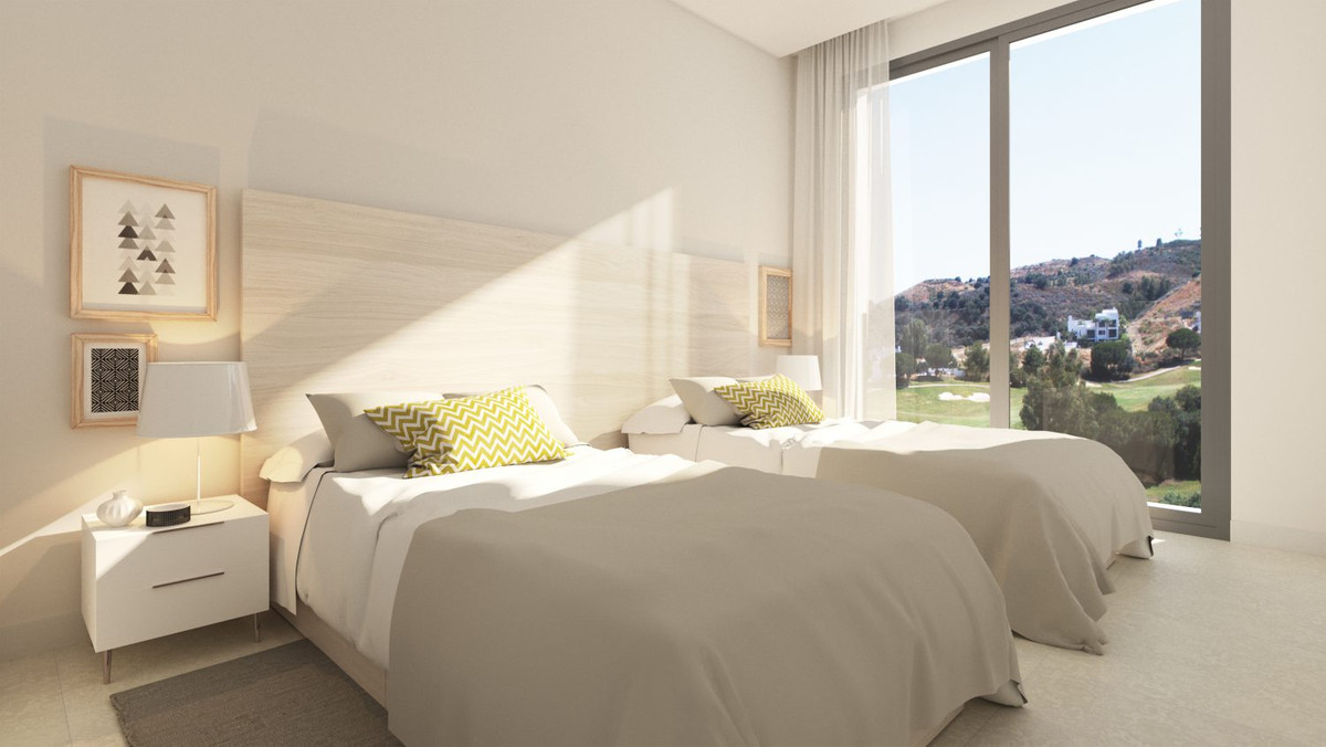 2 Bedroom Apartment in Mijas - Photo 9