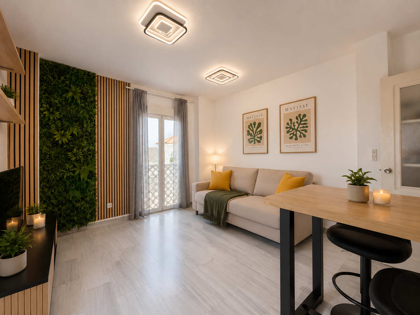 2 Bedroom Apartment in Torremolinos - Photo 4