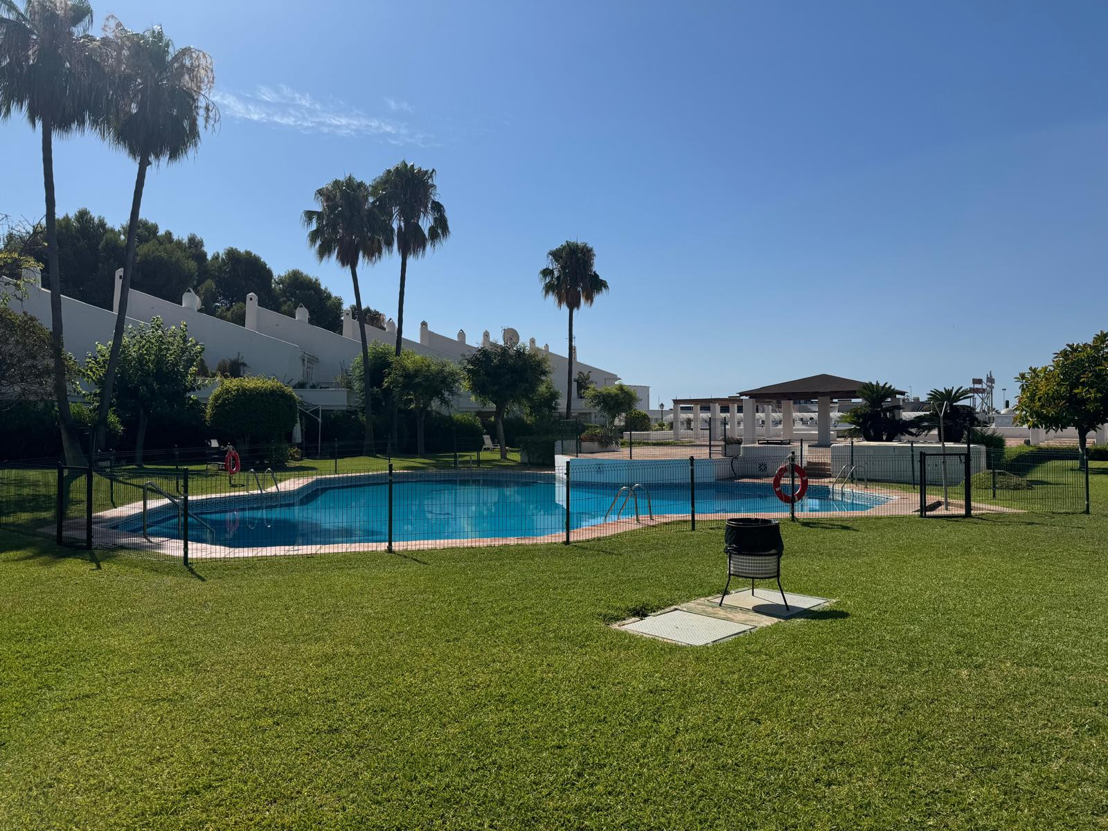 3 Bedroom Townhouse in Estepona - Photo 27